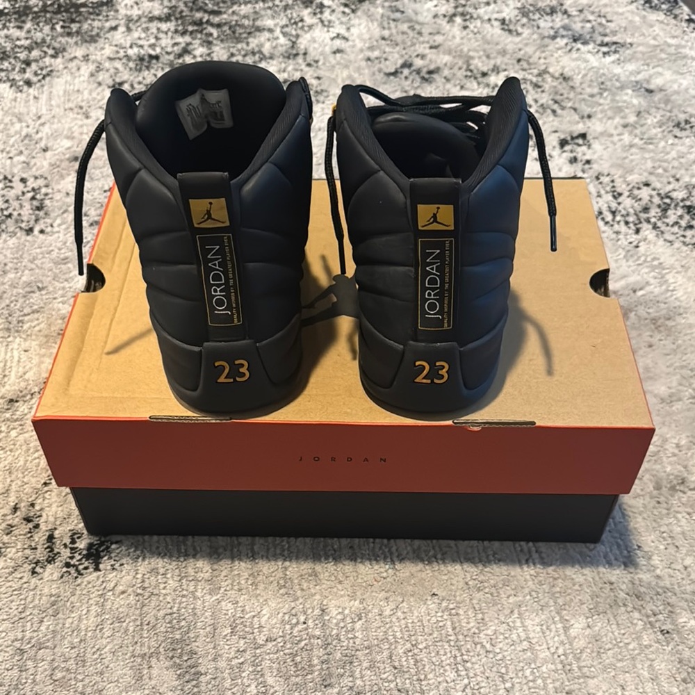 Air Jordan 12 Retro - Picture 4 of 7